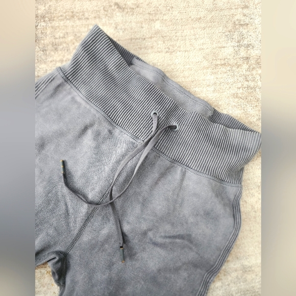 Harmony & Balance Stonewashed Gray Ribbed Set - Picture 12 of 14